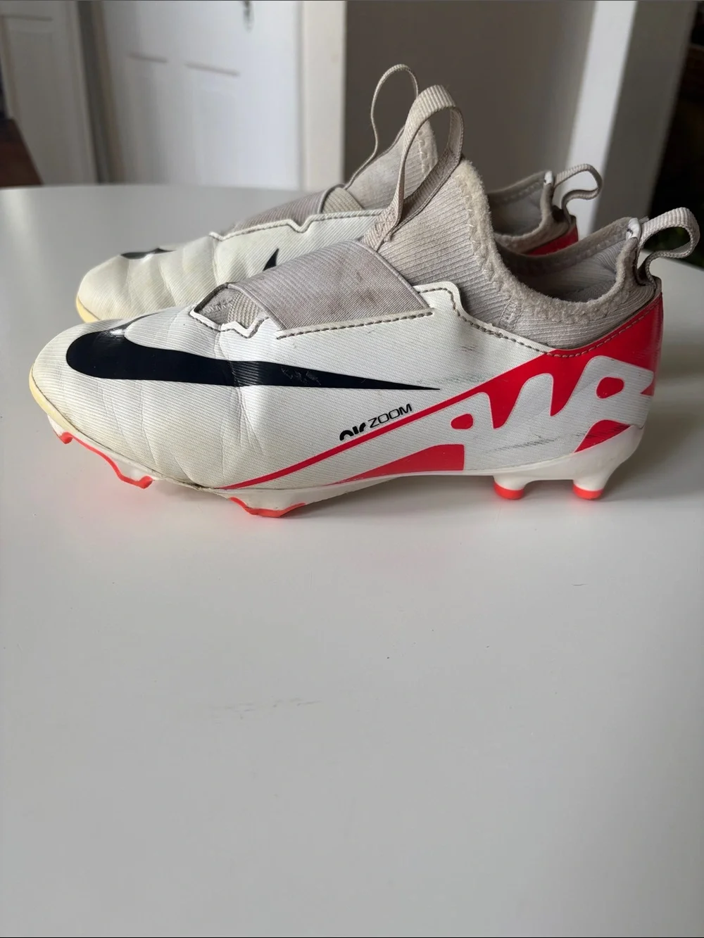 Nike Air Mercurial Zoom Slip on cleats
